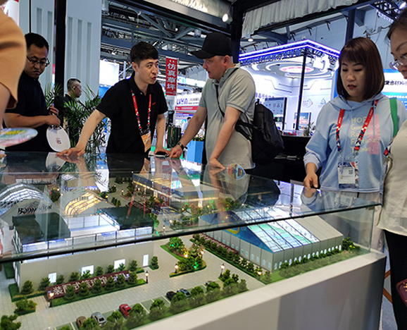 靈通篷房亮相第42屆中國(guó)國(guó)際體育用品博覽會(huì)